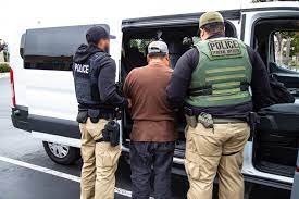 Lee más sobre el artículo ¿Te pueden deportar por manejar sin licencia?